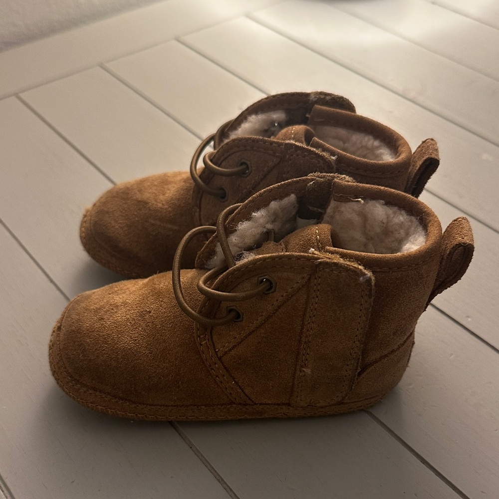 Baby Uggs - Picture 2 of 5